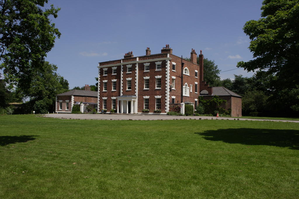 Trafford Hall Chester Exterior foto